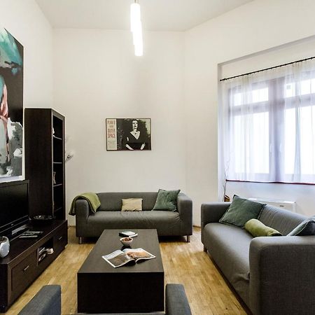 Family Suite By Heroes' Square Budapest Eksteriør billede