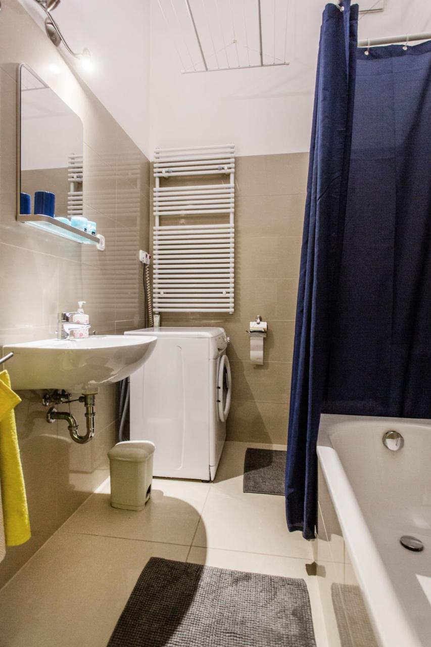 Family Suite By Heroes' Square Budapest Eksteriør billede